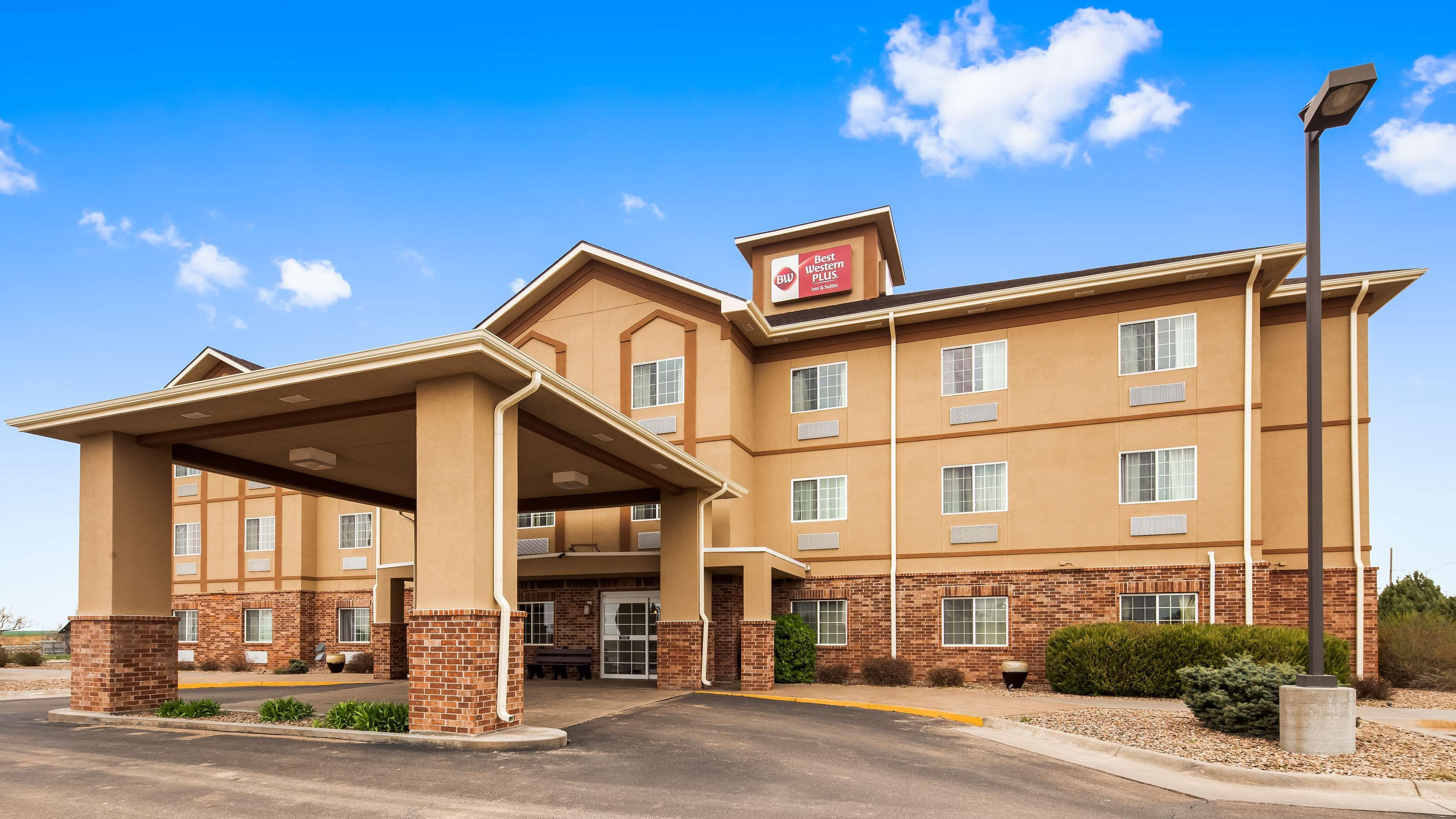 Best Western Plus Wakeeney Inn & Suites Buitenkant foto