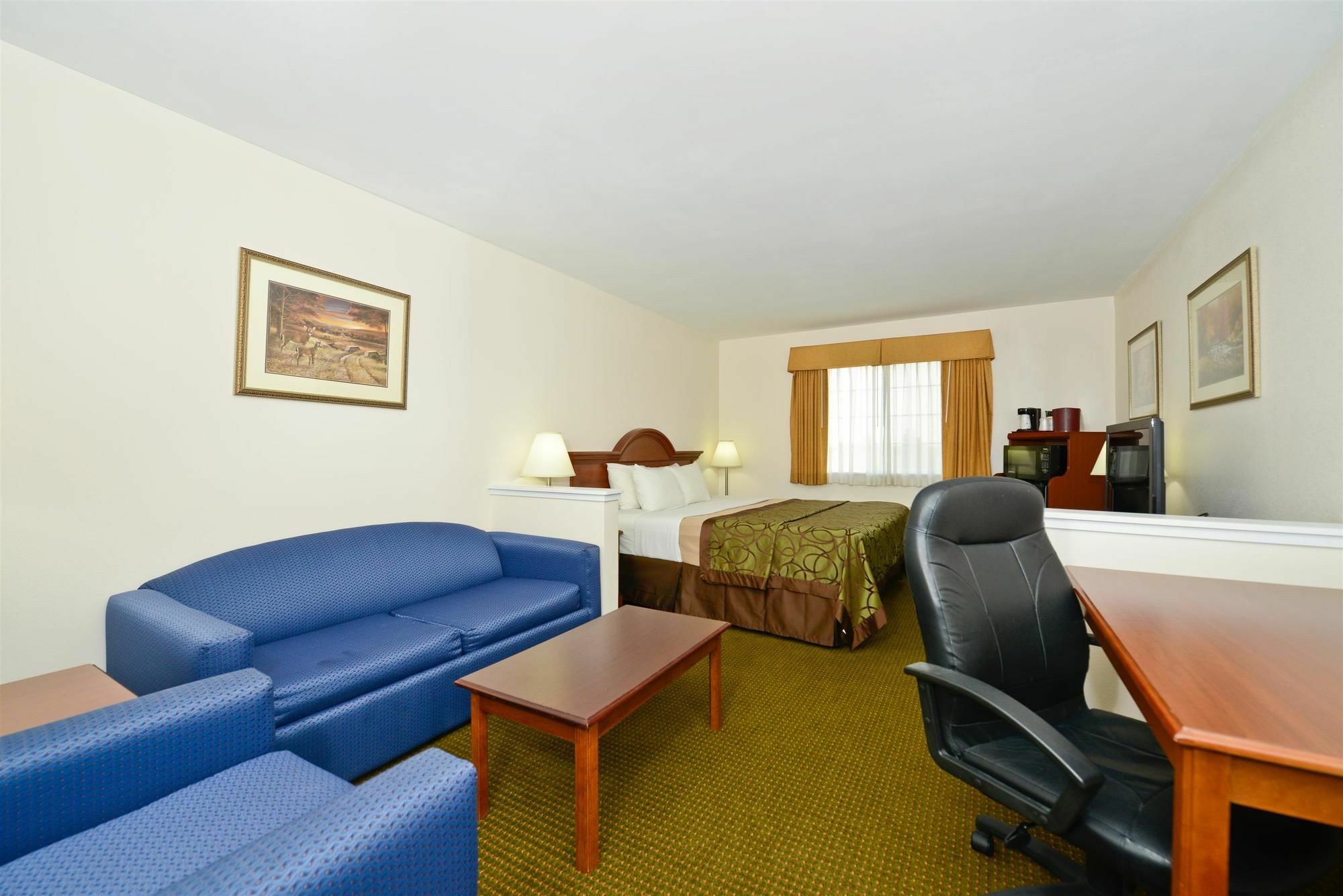 Best Western Plus Wakeeney Inn & Suites Buitenkant foto