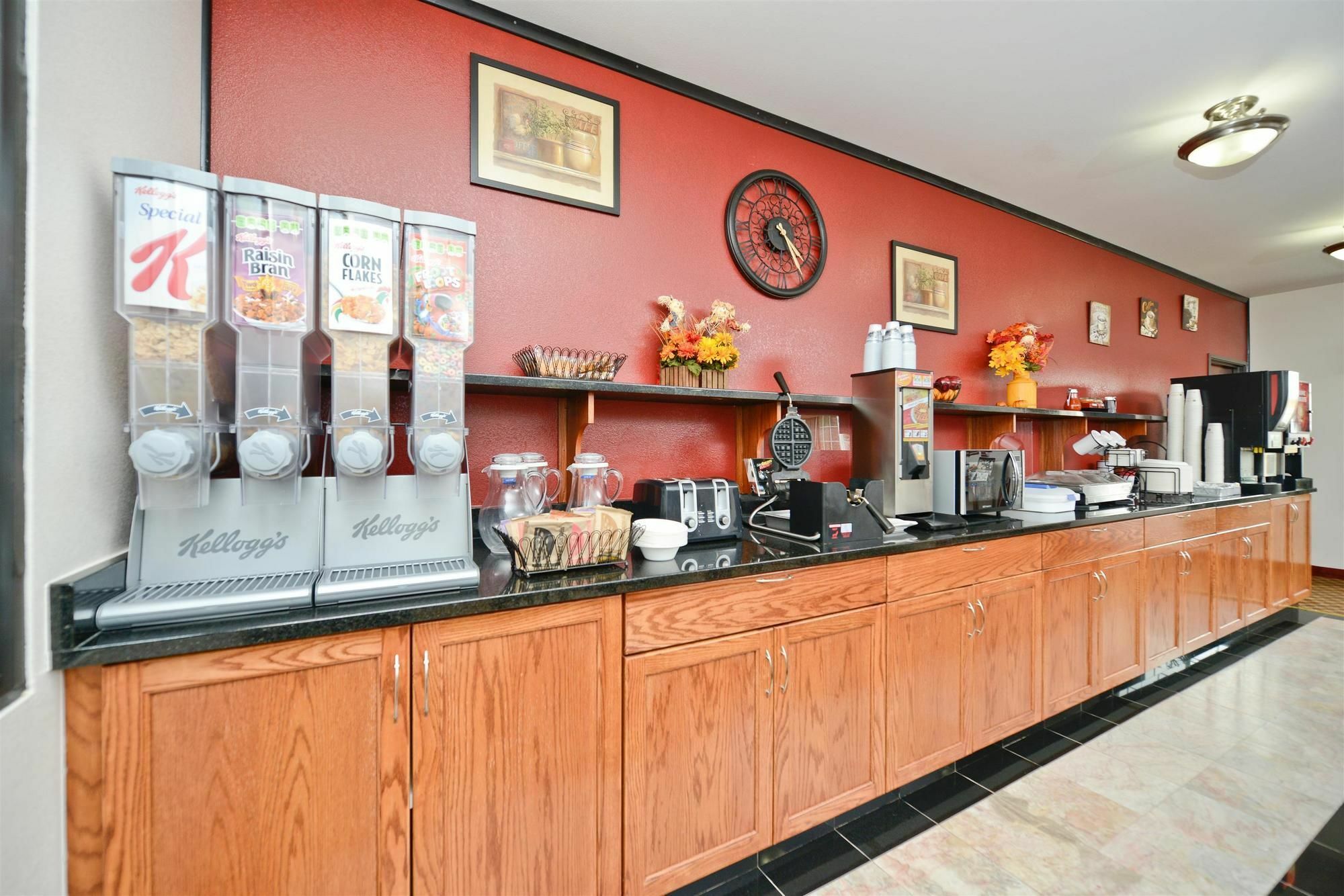 Best Western Plus Wakeeney Inn & Suites Buitenkant foto