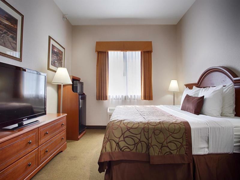 Best Western Plus Wakeeney Inn & Suites Buitenkant foto